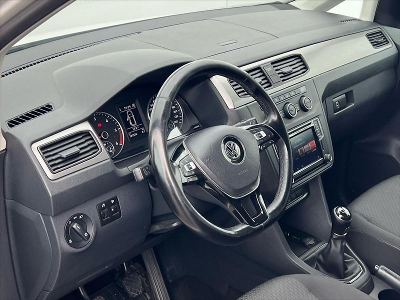 Volkswagen Caddy 2,0 TDi 75kW TREND - fotka 6 z 22
