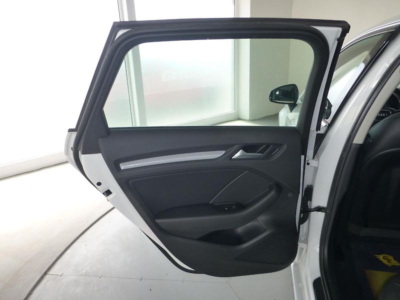 Audi A3 (2013) 2,0tTDI-110KW*VYHŘ.SED**XENONY - fotka 16 z 27
