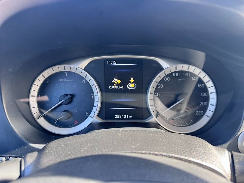 Nissan Navara (2016) 4X4 2,3D 120 KW MANUÁL TAŽNÉ - fotka 23 z 50