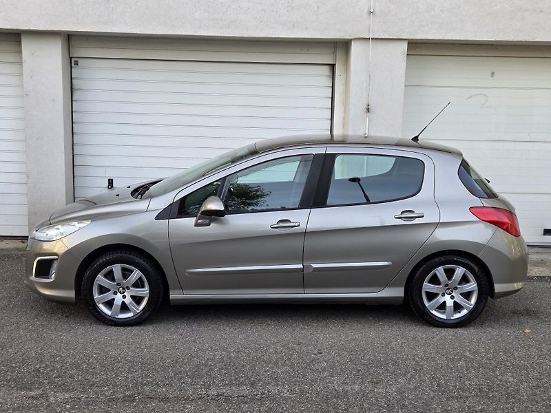 Peugeot 308 (2001) 1.6i 88Kw LPG Tažné  - fotka 3 z 27