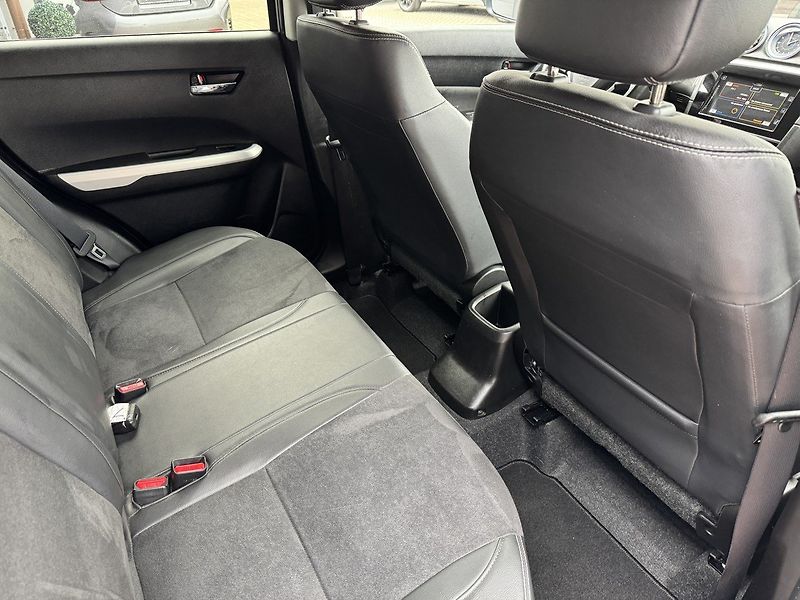 Suzuki Vitara (2017) 1.6i VVT LED Allgrip Kamera - fotka 20 z 50