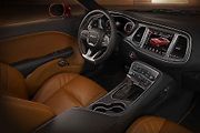 Dodge Challenger SRT Hellcat.
