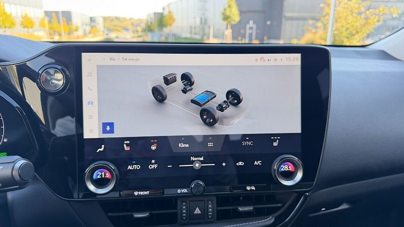 Lexus NX 350h 350H 2,5 HEV EXECUTIVE TOP - fotka 10 z 26