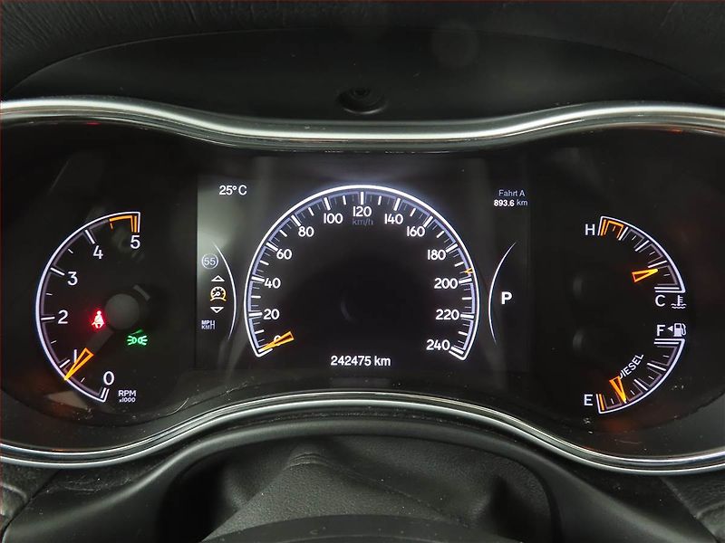 Jeep Grand Cherokee (2013) Summit 3.0 CRD, 4X4, Automat - fotka 11 z 15