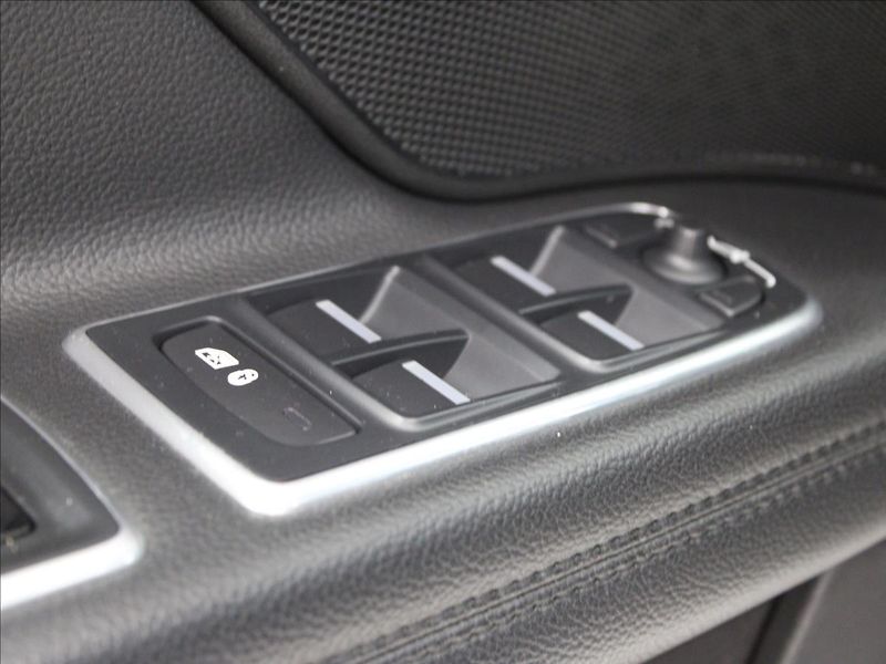 Jaguar XF 2,0 d 132KW Navi, Kůže, Aut, - fotka 15 z 34