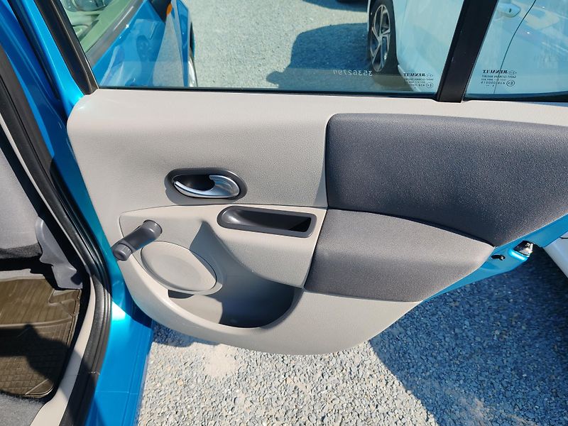 Renault Modus 1.6 i 65tkm - fotka 17 z 22