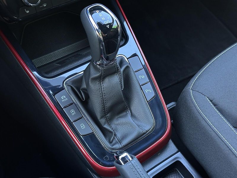 Škoda Fabia 1.5TSi DSG Monte Carlo 150PS K - fotka 37 z 45