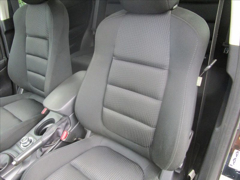 Mazda CX-5 2.2 Skyactiv-D, aut. klima - fotka 12 z 38