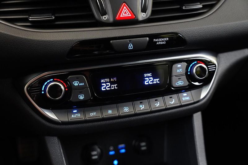Hyundai i30 - fotka 21 z 25