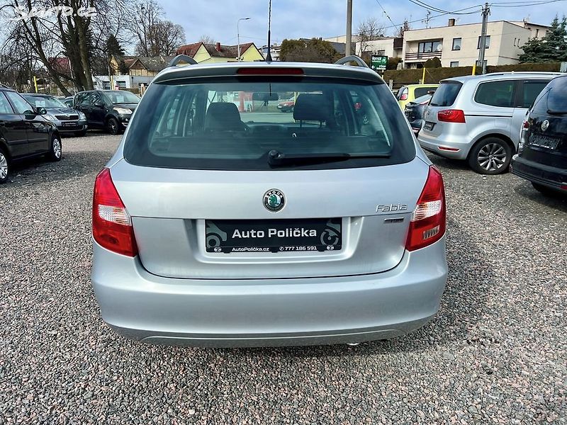 Škoda Fabia (2011) 1.2 TSI 63kW Klima,ServisŠkoda - fotka 6 z 18