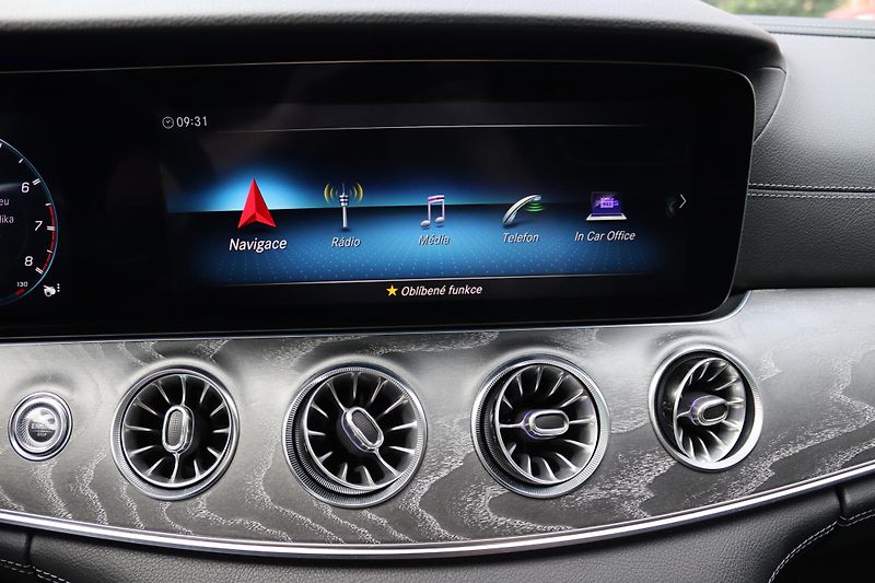 Mercedes-Benz AMG GT 43 4MATIC+ 4D 270kW DPH - fotka 31 z 50