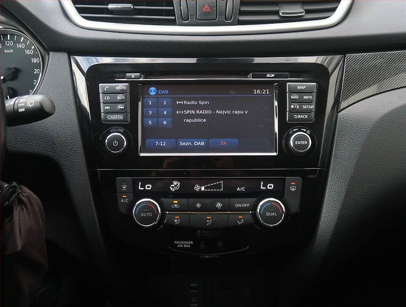Nissan X-Trail (2016) 1.6 DIG-T, ČR,1.maj - fotka 12 z 20