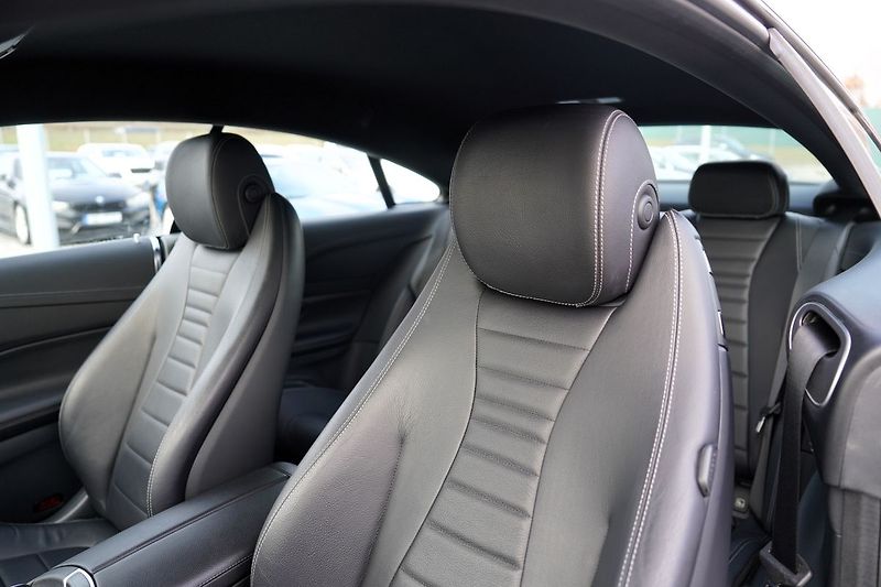 Mercedes-Benz Třídy E E 300d AMG Avantgarde/245 PS - fotka 19 z 34