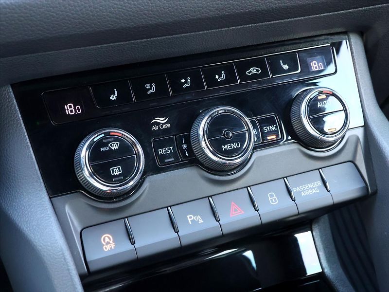 Škoda Kodiaq 2,0 RS TDI 176kW DSG 4x4 DPH - fotka 24 z 34