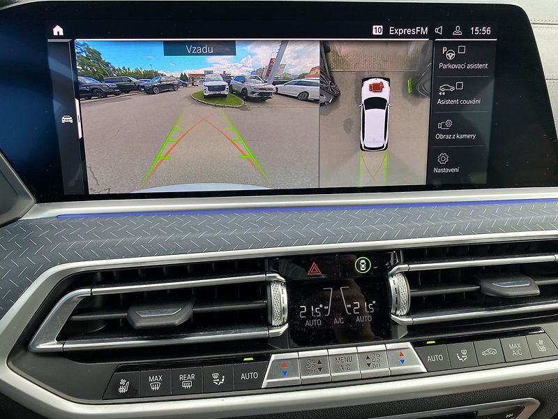BMW X5 M50i xDrive Sportpaket - fotka 25 z 31