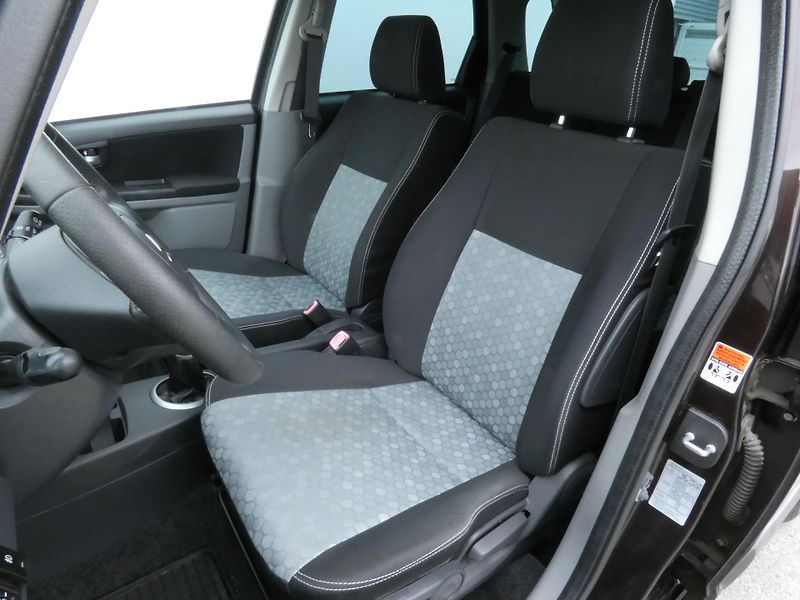 Suzuki SX4 (2013) 1.6 VVT - fotka 19 z 30