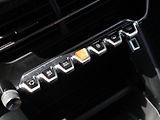 Peugeot 2008 1,2 PT 74kW CZ Klima ACTIVE - náhled 24