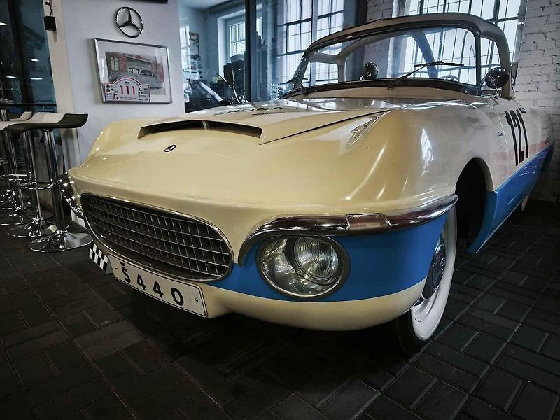 Na světě je jen jediný kus. A teď je Škoda 440 Karosa k mání.