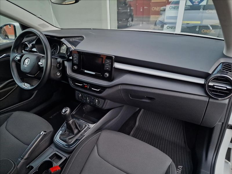 Škoda Fabia 1.0TSI Ambition,ČR,1.Majitel - fotka 13 z 43