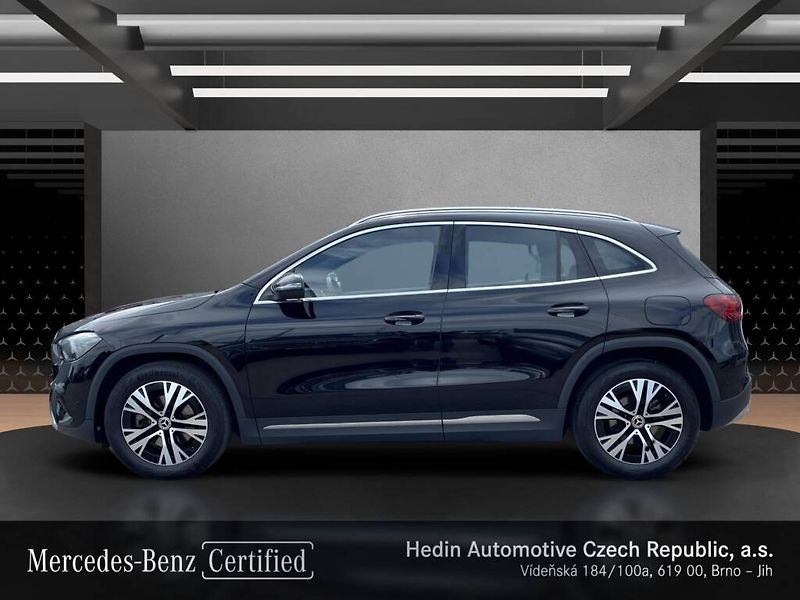 Mercedes-Benz GLA (2024) 180 d - fotka 2 z 25