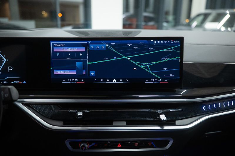 BMW X5 (2025) 30xd M-SPORT NEZAVISLÉ TAŽNÉ - fotka 33 z 52