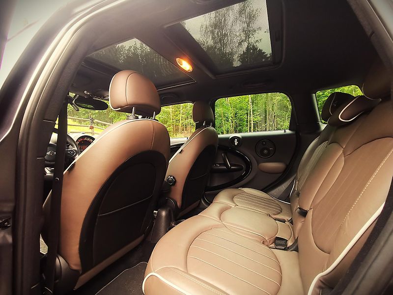 Mini Countryman (2015) SD ALL4 - fotka 8 z 17