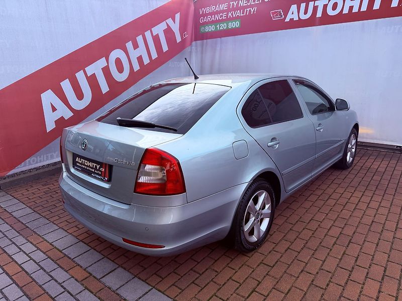 Škoda Octavia 1.2 TSi Ambiente, Serviska - fotka 8 z 24