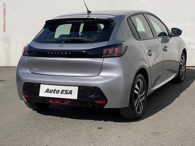 Peugeot 208 (2020) 1.2 PT, Allure - fotka 4 z 16