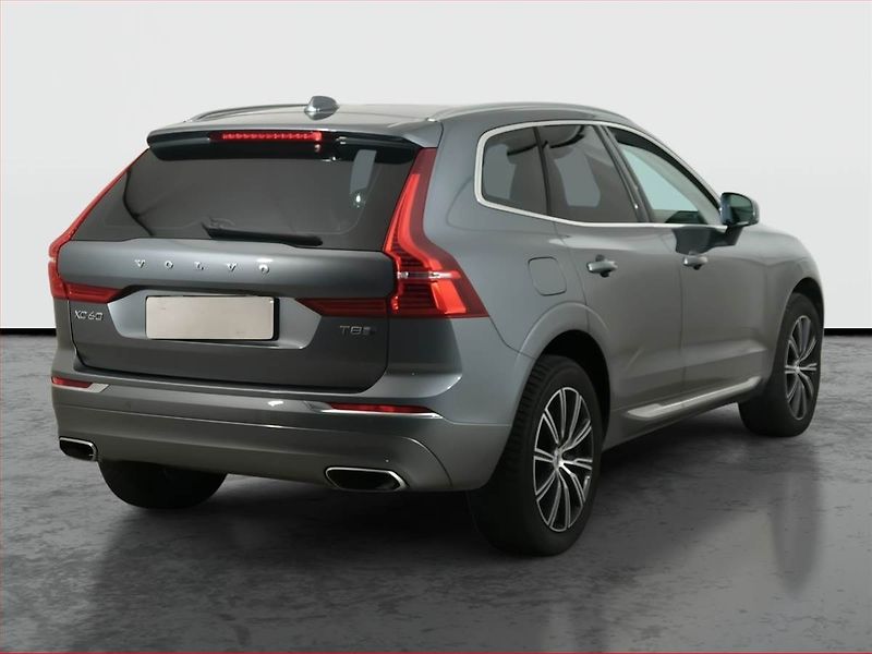 Volvo XC60 (2020) Inscription T8 Twin Engine - fotka 5 z 14