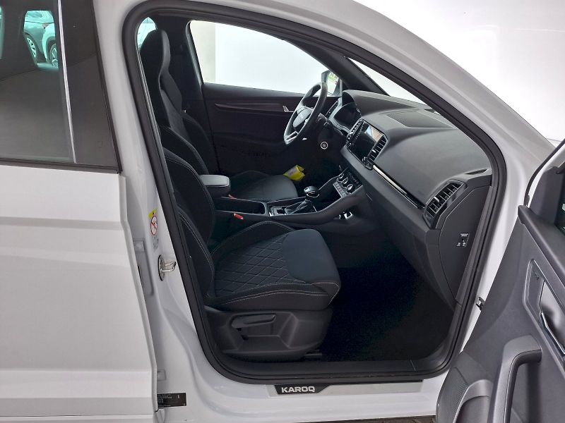 Škoda Karoq (2025) SportLine TD 2.0/110KW A7F - fotka 37 z 46