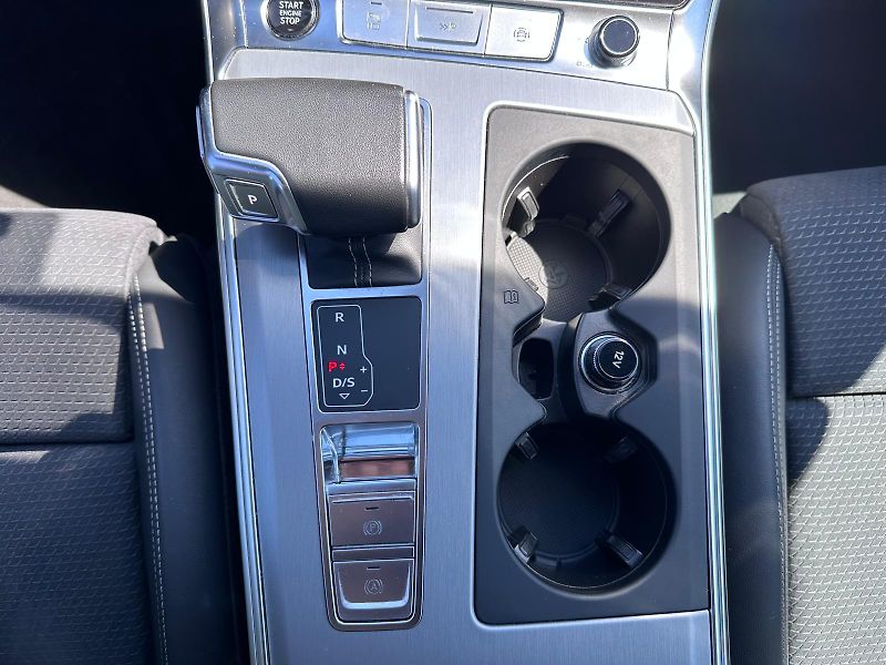 Audi A6 3,0 TDI Quattro 210kW S line - fotka 13 z 17