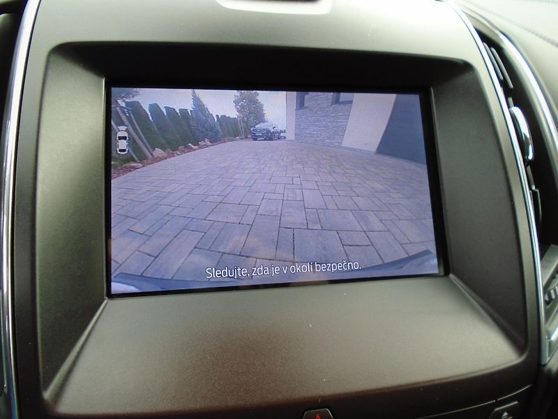 Ford Galaxy 2.5 Durarec FHEV Vignale 7míst - fotka 28 z 46