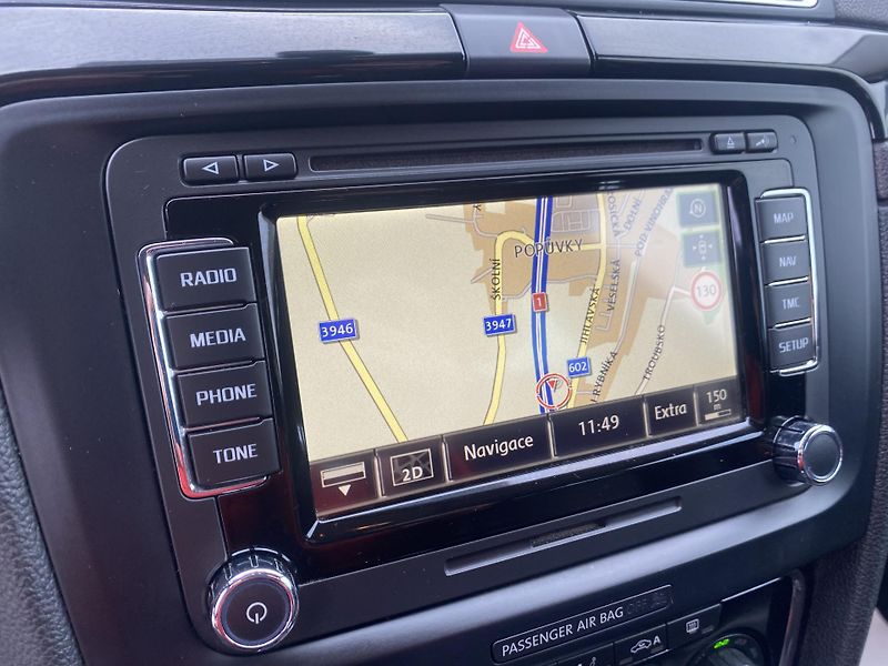 Škoda Superb 2.0TDi 4x4 170PS DSG L+K COMBI - fotka 156 z 158