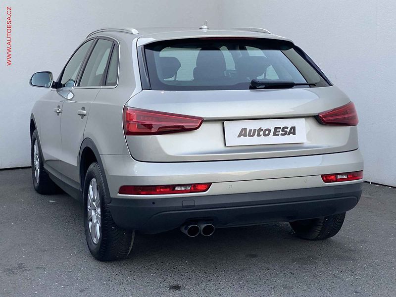 Audi Q3 (2016) 2.0 TSi quattro, AT, LED - fotka 6 z 19