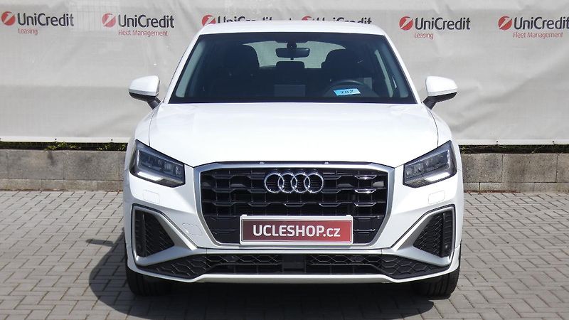 Audi Q2 1,5 TFSI S-line S-tronic - fotka 2 z 21
