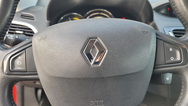 Renault Mégane 1,5 dci 81 Kw - fotka 19 z 20