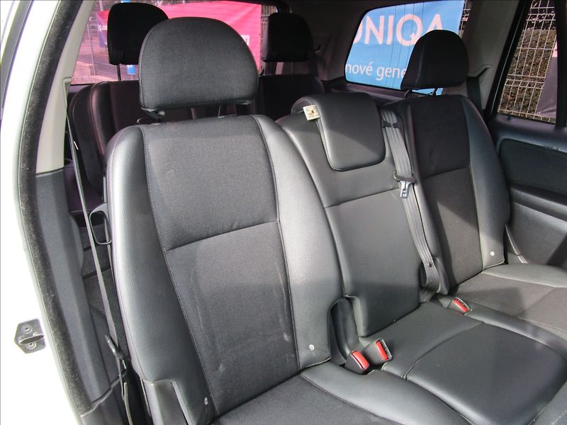 Volvo XC90 2.4 D5, AWD, automat, 7 míst - fotka 25 z 47