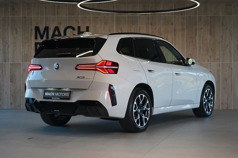BMW X3 20d xDrive, Tažné, Vetnilace - fotka 8 z 49