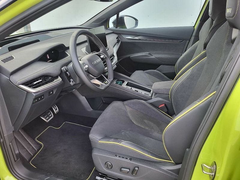 Škoda Elroq RS 82kWh 250kW - fotka 8 z 38