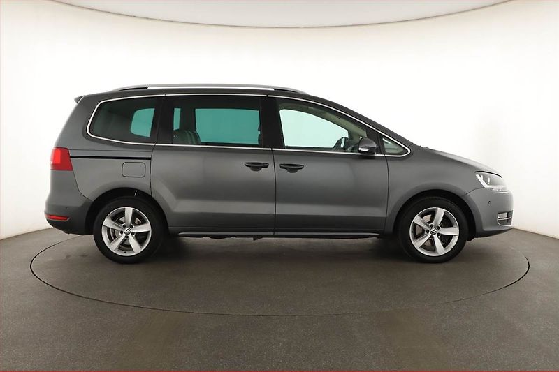 Volkswagen Sharan (2011) 2.0 TDI, 7 míst, Tempomat - fotka 6 z 25
