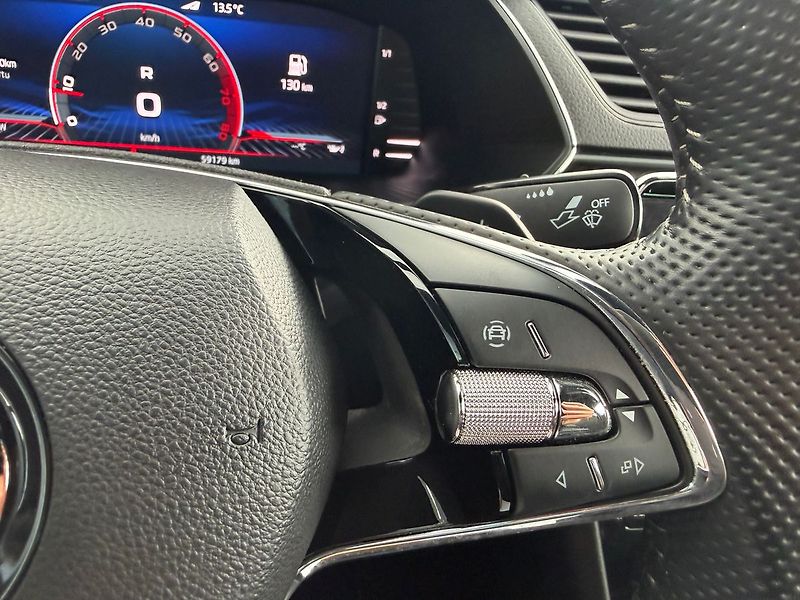 Škoda Superb Sportline 2,0TSI 140kW DSG - fotka 7 z 17
