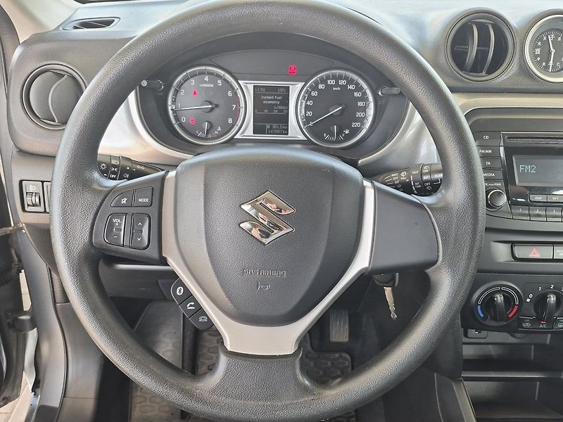Suzuki Vitara 1,6 VVT Comfort 88 kW - fotka 13 z 20