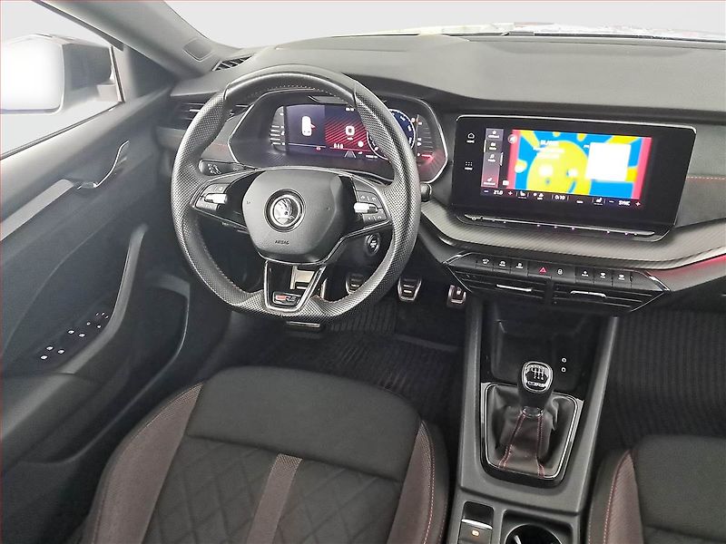 Škoda Octavia (2023) RS 2.0 TSI - fotka 7 z 25