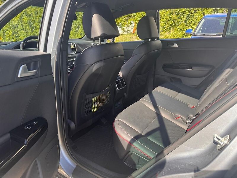 Kia Sportage 2.0 CRDi GT-Line - fotka 13 z 13