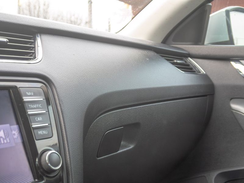 Škoda Octavia (2012) ČR 1.2TSI – NAVIGACE - fotka 23 z 44