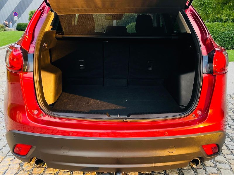 Mazda CX-5 2.0i 1.MAJITEL SERVISKA TAŽNÉ - fotka 20 z 42
