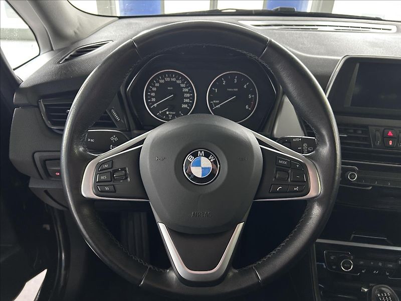 BMW Řada 2 2,0   218d,ActiveTourer,2.MAJ - fotka 14 z 34