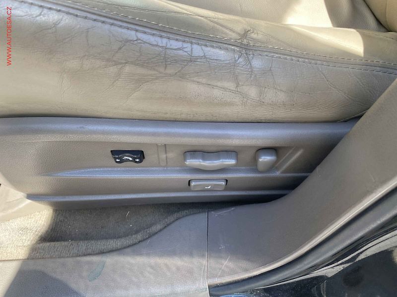 Nissan Murano (2005) 3.5i 4x4, ČR, AT, navi, xenon - fotka 14 z 17