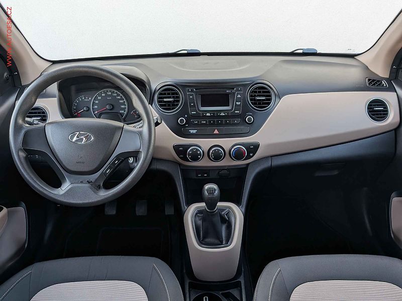 Hyundai i10 (2015) 1.0i, ČR, AC - fotka 8 z 14