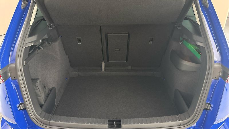 Škoda Karoq 2.0 TDI DSG 4x4 Style - fotka 17 z 29